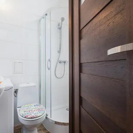 Grzegorzki By Renters Apartment *